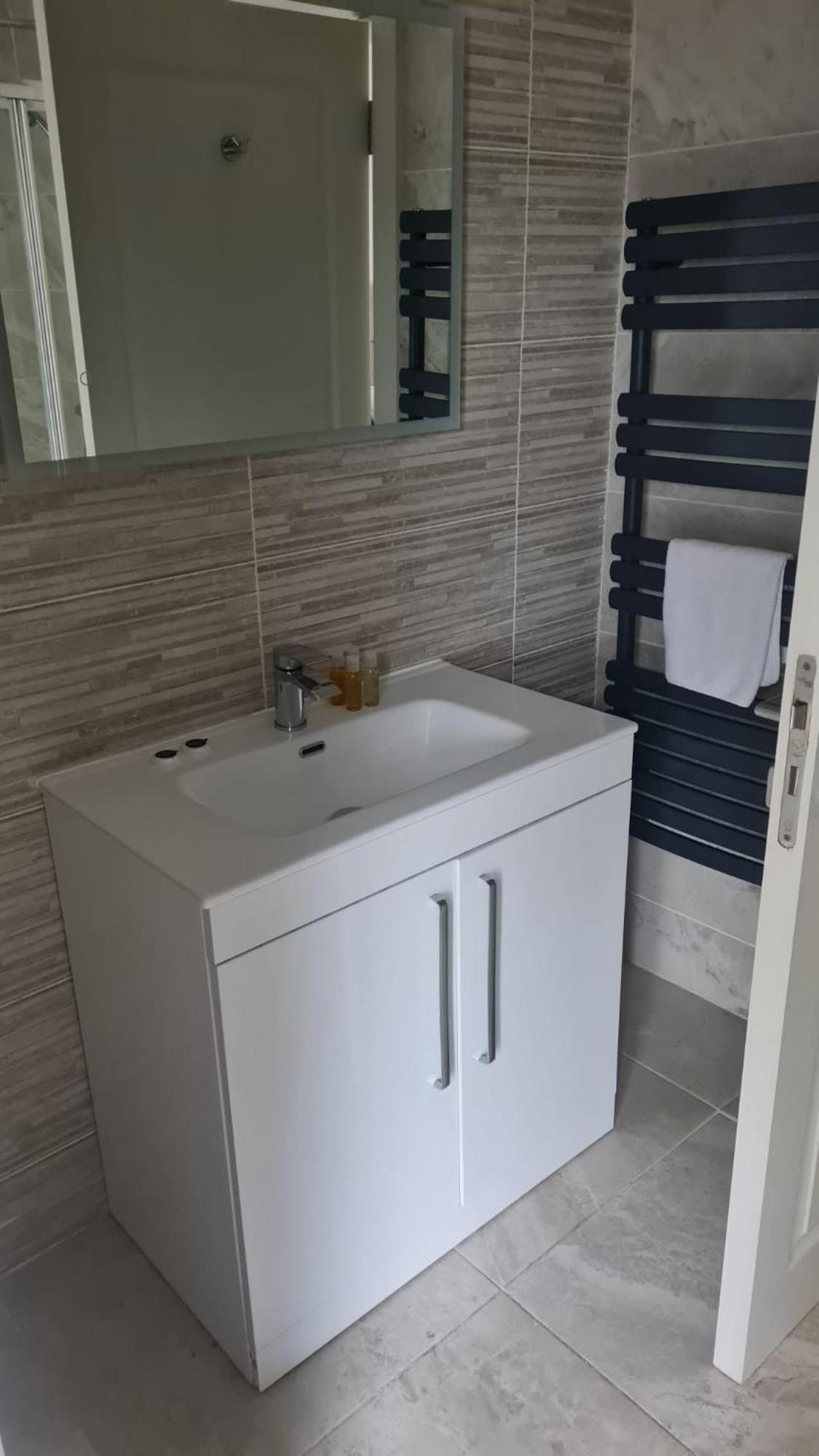 The Dolphin Hotel Crossmolina Zewnętrze zdjęcie