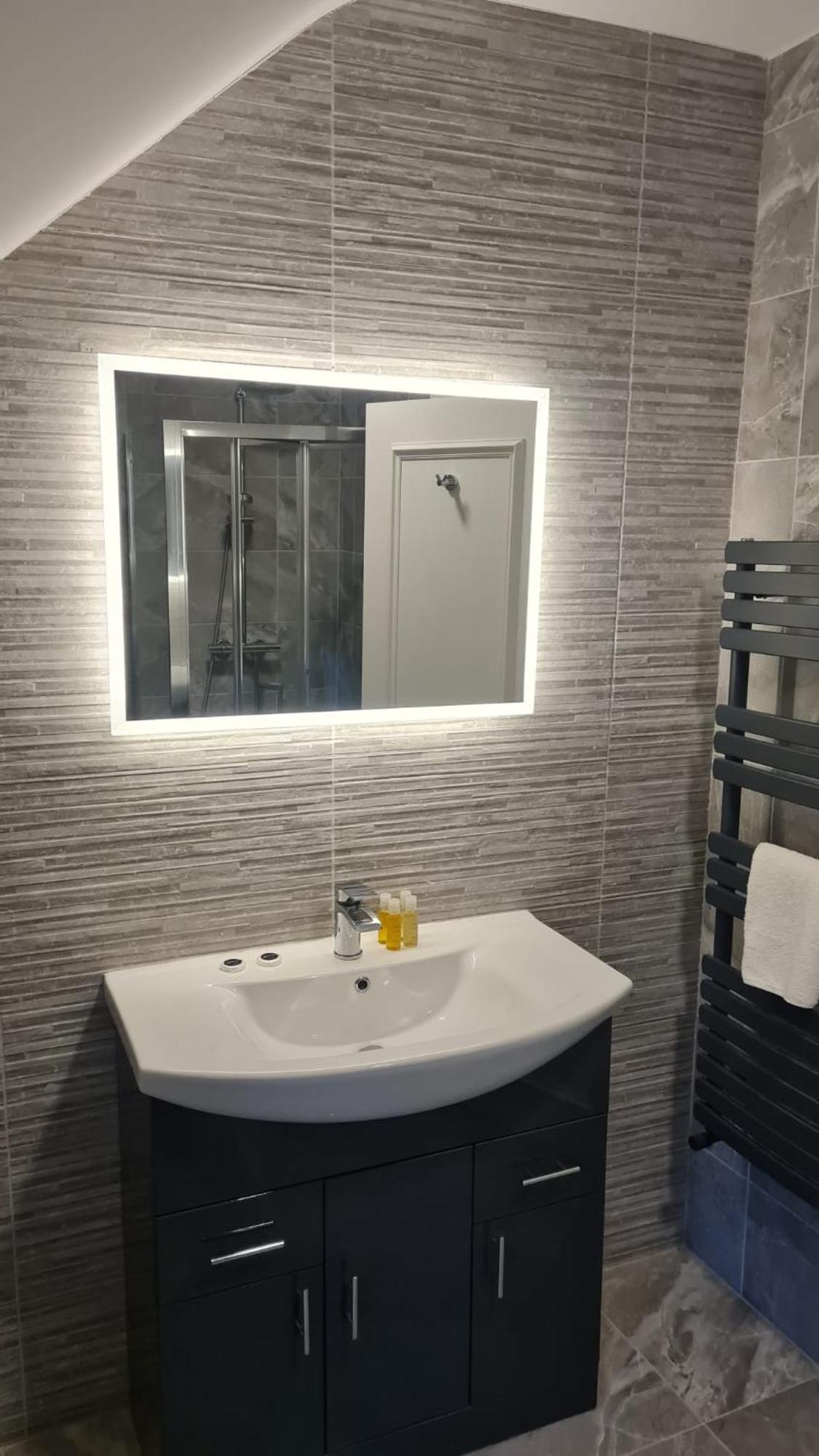 The Dolphin Hotel Crossmolina Zewnętrze zdjęcie