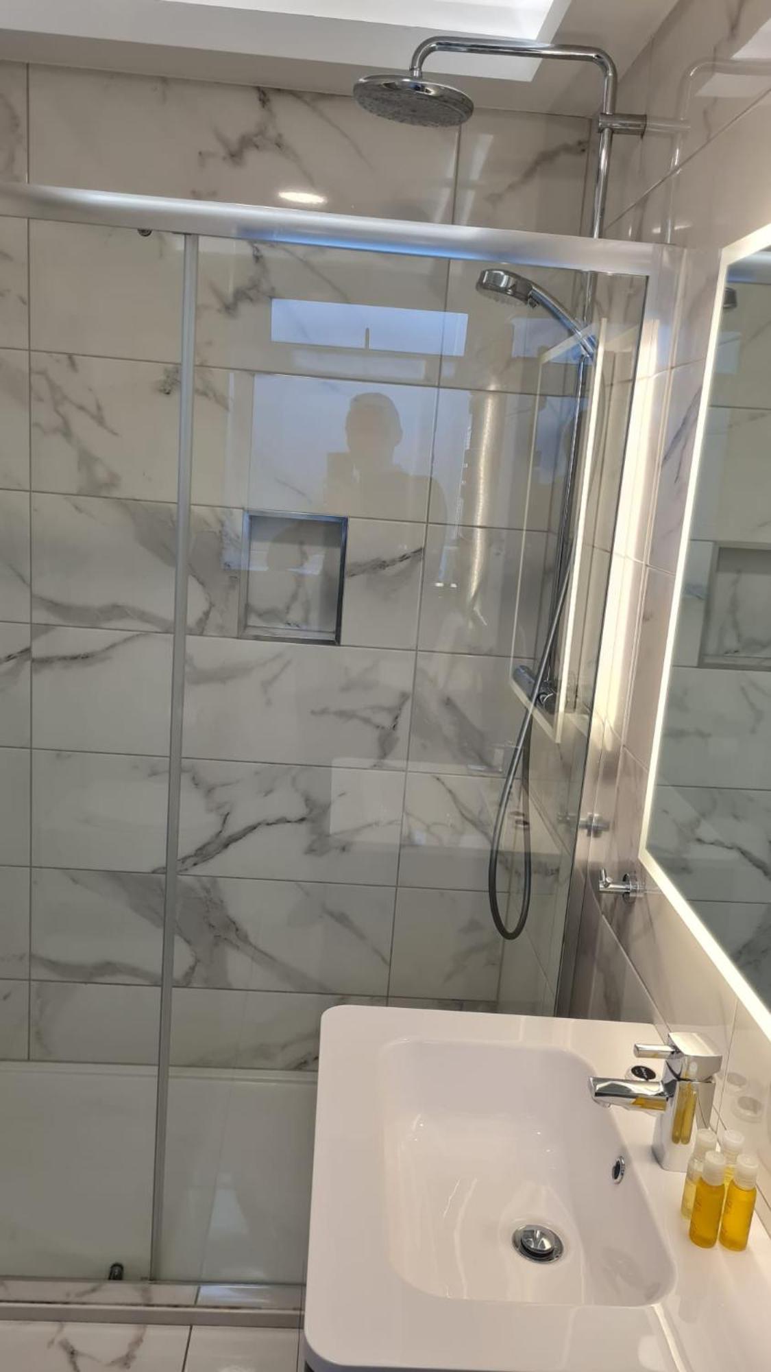 The Dolphin Hotel Crossmolina Zewnętrze zdjęcie